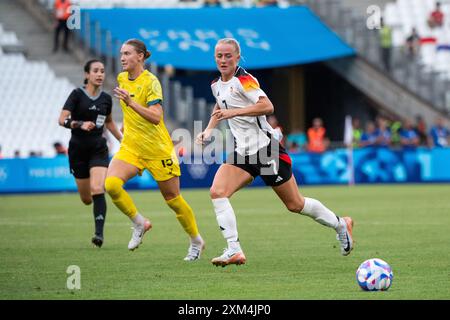 Lea Schueller (Deutschland, #07) am Ball, FRA, Olympische Spiele Paris 2024, Fussball Frauen, Deutschland (GER) vs Australien (aus), 1. Spieltag, Gruppe B, 25.07.2024 Foto: Eibner-Pressefoto/Michael Memmler Stockfoto