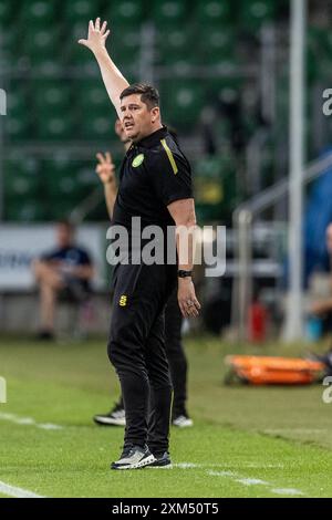 25. Juli 2024; Stadion der polnischen Armee, Warschau, Polen; UEFA Europa Conference League Fußball, 1. Leg, 2. Qualifikationsrunde, Legia Warszawa gegen Caernarfon Town; Trainer Richard Davies (Caernarfon) Stockfoto