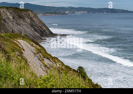 Klippen von Ciboure und Fort of Socoa Fischerhafen an der baskischen Küste, bekannt für schöne Architektur, Sandstrände, Küche, Südfrankreich, Basque Co Stockfoto