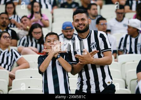 Fortaleza, Brasilien. Juli 2024. CE - FORTALEZA - 07/25/2024 - BRASILEIRO B 2024, CEARA x BOTAFOGO-SP - Fans während eines Spiels zwischen Ceara und Botafogo-SP im Stadion Arena Castelao für die brasilianische B 2024 Meisterschaft. Foto: Baggio Rodrigues/AGIF Credit: AGIF/Alamy Live News Stockfoto