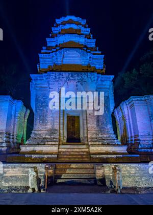 Prasat Kravan Tempel, 921 Vishnu geweiht, während des Abendessens, Angkor, Kambodscha. Stockfoto