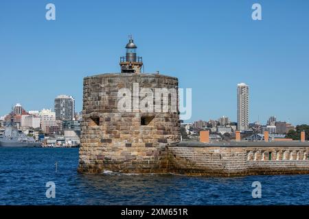 Fort Denison, Pinchgut Island am Hafen von Sydney und seinem berühmten Martello Tower Struktur, Sydney, NSW, Australien Stockfoto