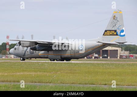 RAF Fairford, Großbritannien. 18. Juli 2024. Hellenic Air Force Lockheed C-130H Hercules auf der RIAT 2024. Stockfoto