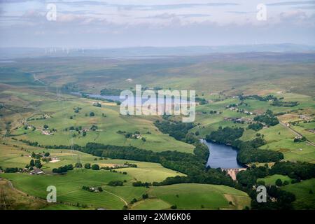 Eine Luftaufnahme der Yorkshire Wasserreservoirs, Mitte pennine, westlich von Halifax, West Yorkshire, Nordengland, UK Stockfoto