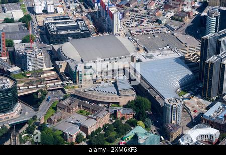 Ein Luftbild der AO Arena und des Stadtzentrums von Manchester, Nordwesten Englands, Großbritannien Stockfoto