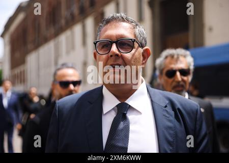 Mailand, Italien. Juni 2023. Foto Alessandro Bremec/LaPresse 14-06-2023 Milano, Italia - Cronaca - I funerali di Stato di Silvio Berlusconi nel Duomo di Milano. Nella Foto: Giovanni Toti 14. Juni 2023 Milano Italien - Nachrichten - die staatliche Beerdigung von Silvio Berlusconi im Mailänder Dom. Auf dem Foto: Giovanni Toti Credit: LaPresse/Alamy Live News Stockfoto