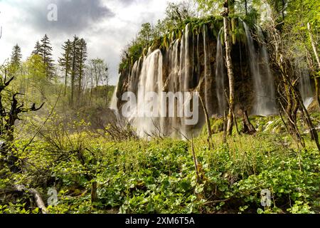 Veliki Prstavac Wasserfall im Nationalpark Plitvicer Seen, Kroatien, Europa Stockfoto