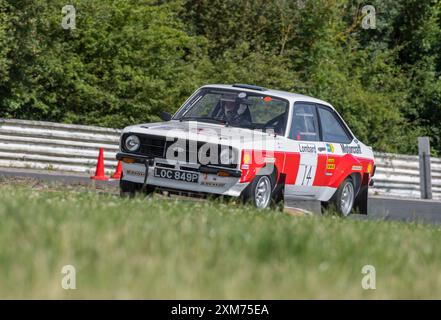 Ford Escort mk2 trat bei einem Renntag und Zeitfahren in Blyton Park, Blyton, Lincolnshire an. Stockfoto