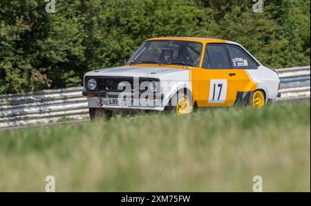 Ford Escort mk2 trat bei einem Renntag und Zeitfahren in Blyton Park, Blyton, Lincolnshire an. Stockfoto