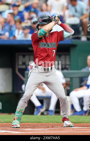 Kansas City, MO, USA. Juli 2024. Corbin Carroll (7) spielt im Kauffman Stadium in Kansas City, MO, gegen die Kansas City Royals. David Smith/CSM/Alamy Live News Stockfoto