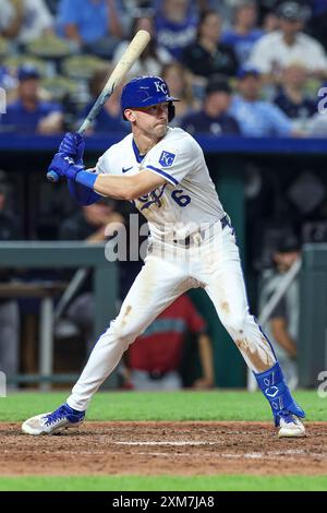 Kansas City, MO, USA. Juli 2024. Drew Waters (6) der Kansas City Royals-Außenseiter Drew Waters schlägt im Kauffman Stadium in Kansas City, MO, gegen die Arizona Diamondbacks. David Smith/CSM/Alamy Live News Stockfoto