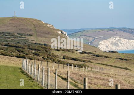 Tennyson mit Fußweg, der zum Tennyson Monument auf der Isle of Wight führt. Stockfoto