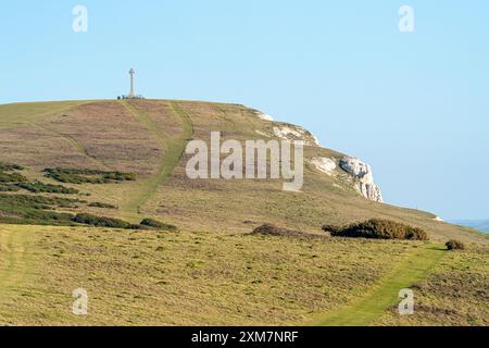 Tennyson mit Fußweg, der zum Tennyson Monument auf der Isle of Wight führt. Stockfoto