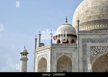 10-08-2023, Agra, Uttar pradesh, Indien, Taj Mahal, eines der sieben Weltwunder, die obere Kuppel des Taj Mahal Stockfoto