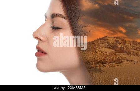 Doppelte Belichtung von wunderschöner Frau und Wüste, Bannerdesign. Klimaveränderungen Stockfoto