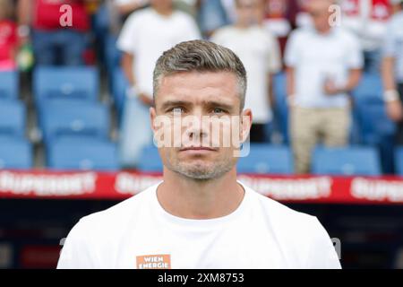 Krakau, Polen. Juli 2024. Trainer Robert Klauss von Rapid Wien wurde während des Ausscheidungsspiels der UEFA Europa League 2024/2025 zwischen Wisla Krakau und Rapid Wien im Stadtstadion gespielt. Endpunktzahl: Wisla Krakau 1:2 Rapid Wien. (Foto: Grzegorz Wajda/SOPA Images/SIPA USA) Credit: SIPA USA/Alamy Live News Stockfoto