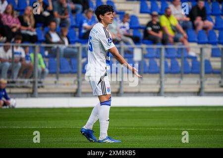 Zwolle, Niederlande. Juli 2024. ZWOLLE, NIEDERLANDE - 26. JULI: Anselmo Garcia MacNulty von PEC Zwolle will den Ball während des Freundschaftsspiels zwischen PEC Zwolle und de Graafschap im MAC3Park Stadion am 26. Juli 2024 in Zwolle, Niederlande. (Foto von Gabriel Calvino Alonso/Orange Pictures) Credit: Orange Pics BV/Alamy Live News Stockfoto