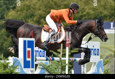 Juli 2024 Agria Royal International Horse Show. Hickstead Showground UK. Der Agria Nations Cup von Großbritannien. Quelle: Leo Mason ALAMY Live News & Sport. BAS Moerings NED reitet Ipsthar Stockfoto