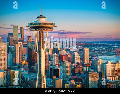 Seattle ist ein bedeutender Küstenflughafen und Sitz des King County im US-Bundesstaat Washington. Seattle ist die größte Stadt im pazifischen Nordwesten. Stockfoto