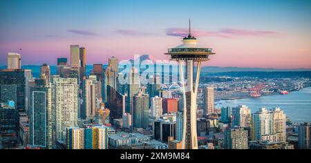 Seattle ist ein bedeutender Küstenflughafen und Sitz des King County im US-Bundesstaat Washington. Seattle ist die größte Stadt im pazifischen Nordwesten. Stockfoto