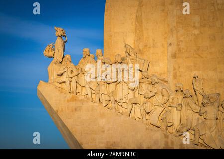 Das Denkmal der Entdeckungen (Portugiesisch Padrão dos Descobrimentos) ist ein Denkmal in Lissabon. Stockfoto