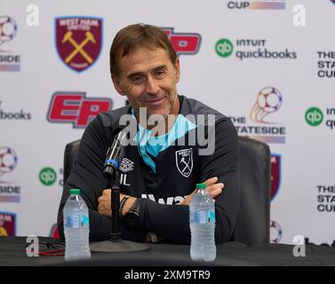 Jacksonville, Florida, USA. Juli 2024. Die englische Premier League ist freundlich, West Ham United gegen Wolverhampton. West Ham Head Coach Julen Lopetegui spricht am Tag vor ihrem Spiel gegen Wolverhampton im Stateside Cup, einer Serie von drei Spielen in den USA in Florida und Maryland. Foto: Tim Davis/Alamy Live News Stockfoto