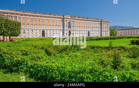 Südfront des Königspalastes Palazzo reale, Italienisch Versailles, Caserta, Kampanien, Italien Stockfoto
