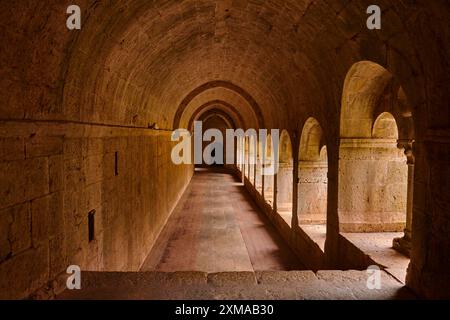 Kreuzgang der Abbaye du Thoronet. Departemant Var France Stockfoto