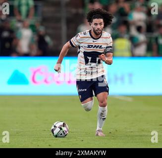 Austin, Texas, USA. Juli 2024. Pumas UNAM-Stürmer César Huerta (12) bewegt den Ball während eines Fußballspiels am 26. Juli 2024 in Austin. Austin gewann mit 3:2. (Kreditbild: © Scott Coleman/ZUMA Press Wire) NUR REDAKTIONELLE VERWENDUNG! Nicht für kommerzielle ZWECKE! Quelle: ZUMA Press, Inc./Alamy Live News Stockfoto