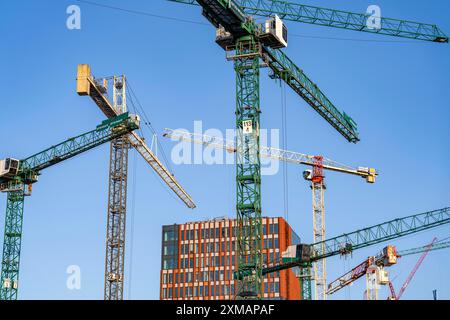 Baustellen im Osten der Hafencity Hamburg, Bürogebäude, neuer Stadtteil an der Elbe, auf dem Gelände des ehemaligen Freihafens, Wohnhaus Stockfoto