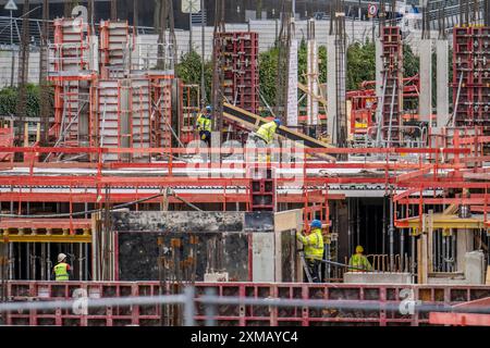 Großbaustelle in Düsseldorf, Bau der Eigentumswohnung Nordrhein-Westfalen, Deutschland Stockfoto