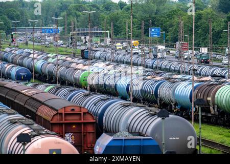 Gelsenkirchen Bismarck Rangierbahnhof, hier werden Güterzüge montiert und Rangierwagen für den Transport von Chemikalien und Mineralöl Stockfoto