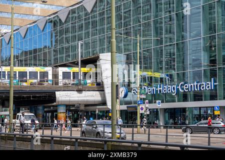 Öffentliche Verkehrsverbindungen zum Haager Hauptbahnhof, Hauptbahnhof, Rijnstraat, Stadtzentrum, Straßenbahnlinien, Niederlande Stockfoto