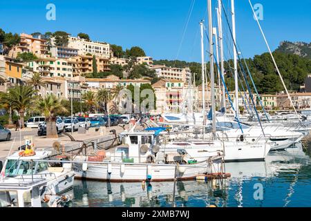 Küstenstadt Port de Soller im Nordwesten der Insel, nahe Alconasser, Serra de Tramuntana, Mallorca, Spanien Stockfoto