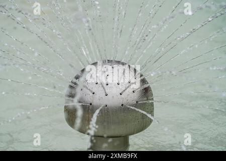 Wasserspiel, Springbrunnen, im Kinderschwimmbad, im Außenpool Stockfoto