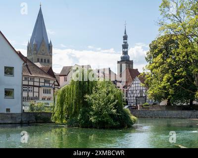 Blick auf die Stadt mit Kathedrale St. Patrokli und Kirche St. Petri, Soest Stockfoto