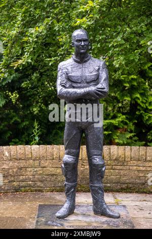 Statue von Steve Hislop (1962-2003), Motorradrennfahrer, Wilton Lodge Park, Hawick, Scottish Borders, UK Stockfoto