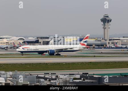 G-STBB British Airways Boeing 777-36NER am Los Angeles International Airport LAX / KLAX Los Angeles, Kalifornien, USA, Vereinigte Staaten von Amerika, 17.02.2024 *** G STBB British Airways Boeing 777 36NER am Los Angeles International Airport LAX Los Angeles, Kalifornien, USA, USA, 17 02 2024 Stockfoto