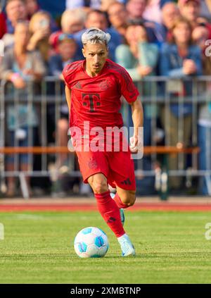 Rottach Egern, Deutschland. Juli 2024. Bryan Zaragoza (FCB 17) beim Freundschaftsspiel FC ROTTACH-EGERN - FC BAYERN München 1-14 im Trainingslager im Stadion am Birkenmoos, 1. Deutsche Fußballliga, in Rottach-Egern, Tegernsee, 24. Juli, 2024 Saison 2024/2025, FCB, Fotograf: ddp Images/STAR-Images Credit: ddp Media GmbH/Alamy Live News Stockfoto