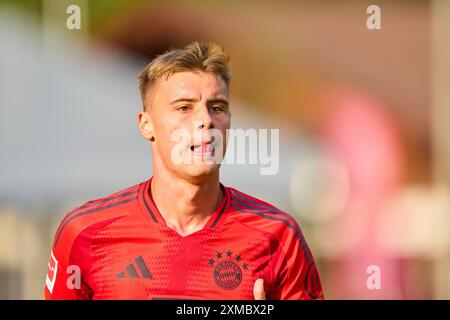 Gabriel Vidovic, FCB 46 beim Freundschaftsspiel FC ROTTACH-EGERN - FC BAYERN MÜNCHEN 1-14 im Trainingslager im Stadion am Birkenmoos, 1. Deutsche Fußball-Liga , in Rottach-Egern, Tegernsee, 24. Juli 2024 Saison 2024/2025, FCB, Fotograf: Peter Schatz Stockfoto