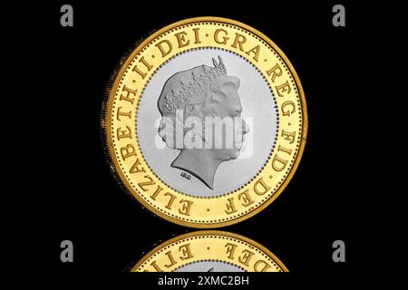 Eine britische Proof £2 Münzseite mit dem 4. Münzporträt von Königin Elizabeth II. Von Ian Rank Broadley Stockfoto