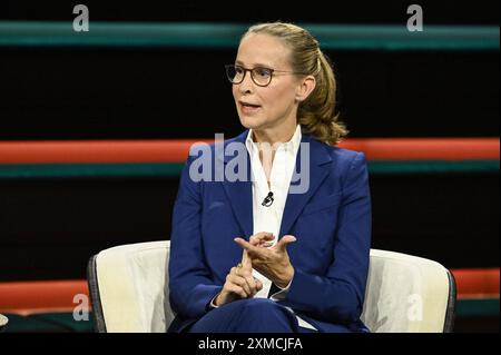 Prof. Frauke Brosius-Gersdorf Juristin 07/24 Ihre Prof. Frauke Brosius-Gersdorf am 25. Juli 2024 in Markus Lanz Aufzeichnung vom 16. Juli TV Fernsehen Talkshow Talkshow Deutschland deutsch deutsche Frau Schriftstellerin Literatur Autorin Verfassungsrechtlerin Professorin Rechtsanwältin quer halb sitzend sprechend gestikuliert *** Prof Frauke Brosius Gersdorf Rechtsanwalt 07 24 Ihre Prof Frauke Brosius Gersdorf am 25. Juli 2024 in Markus Lanz Aufnahme vom 16. Juli TV TV Talk Show Talk Show Deutschland deutsche Schriftstellerin Autorin Verfassungsrechtlerin Professor G Stockfoto