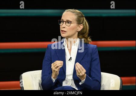 Prof. Frauke Brosius-Gersdorf Juristin 07/24 Ihre Prof. Frauke Brosius-Gersdorf am 25. Juli 2024 in Markus Lanz Aufzeichnung vom 16. Juli TV Fernsehen Talkshow Talkshow Deutschland deutsch deutsche Frau Schriftstellerin Literatur Autorin Verfassungsrechtlerin Professorin Rechtsanwältin quer halb sitzend sprechend gestikuliert *** Prof Frauke Brosius Gersdorf Rechtsanwalt 07 24 Ihre Prof Frauke Brosius Gersdorf am 25. Juli 2024 in Markus Lanz Aufnahme vom 16. Juli TV TV Talk Show Talk Show Deutschland deutsche Schriftstellerin Autorin Verfassungsrechtlerin Professor G Stockfoto