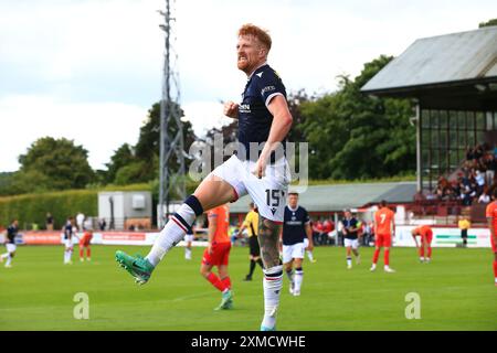 27. Juli 2024; Carnegie Fuels Stadium in Glebe Park, Brechin, Schottland; Premier Sports Cup Football, Dundee gegen Inverness Caledonian Thistle; Simon Murray of Dundee feiert nach einem Treffer von 4-0 in der 29. Minute Credit: Action Plus Sports Images/Alamy Live News Stockfoto