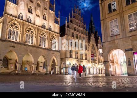 Das historische Rathaus, am Prinzipalmarkt, gotisches Gebäude, mit dem Friedenshalle, in Münster, Nordrhein-Westfalen Stockfoto