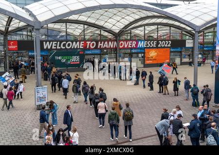 Erster Tag auf der Hannover Messe 2022, Industriemesse, nach 2 Jahren Corona-Pause, Niedersachsen, Deutschland Stockfoto