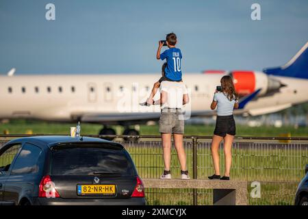 Amsterdam Shiphol Airport, Polderbaan, eine von 6 Start- und Landebahnen, Spoter Area, sehen Sie Flugzeuge aus nächster Nähe, Schiphol Stockfoto