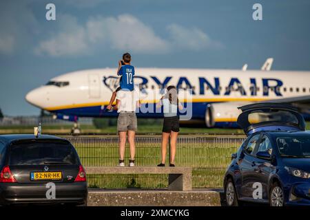 Amsterdam Shiphol Airport, Polderbaan, eine von 6 Start- und Landebahnen, Spoter Area, sehen Sie Flugzeuge aus nächster Nähe, Ryanair, Schiphol Stockfoto