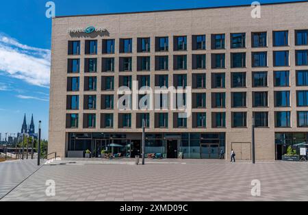 Neubau des Mote-One Hotels an der Kölner Messe in Köln-Deutz, Kölner Dom, Nordrhein-Westfalen Stockfoto