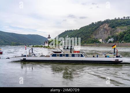 Pfalzgrafenstein Autofähre, auf dem Rhein zwischen Kaub und der B9, am linken Rheinufer, Rheingau, im UNESCO-Weltkulturerbe Obermitte Stockfoto